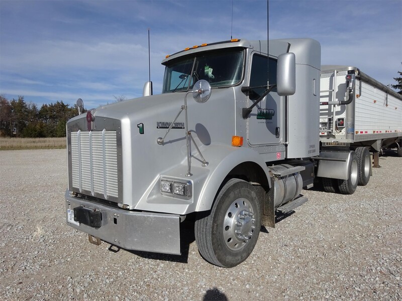 Used Grain Trucks for Sale 108 Listings Machinery Pete
