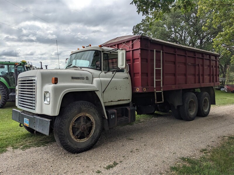 Used Grain Trucks for Sale 108 Listings Machinery Pete