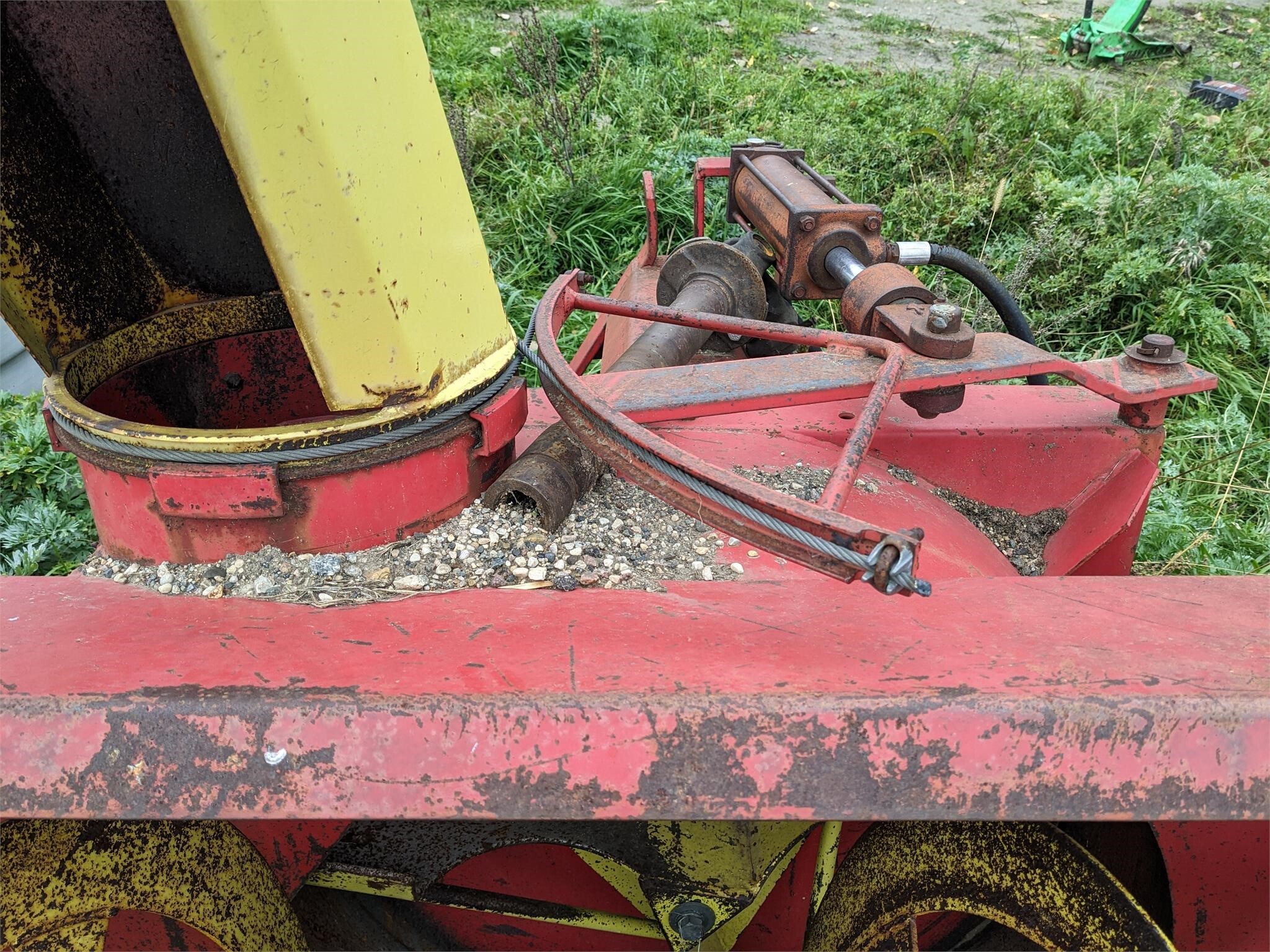 Farm King 960 Snow Blower 2,000 Machinery Pete