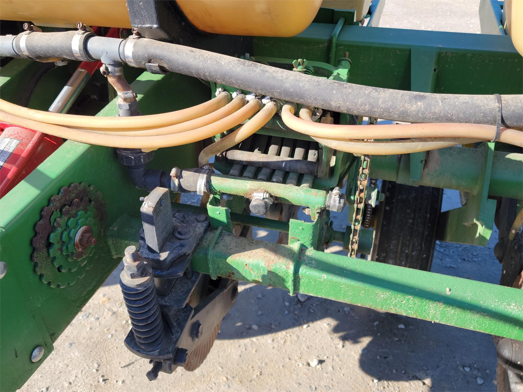 John Deere 7000 Planter 5,000 Machinery Pete