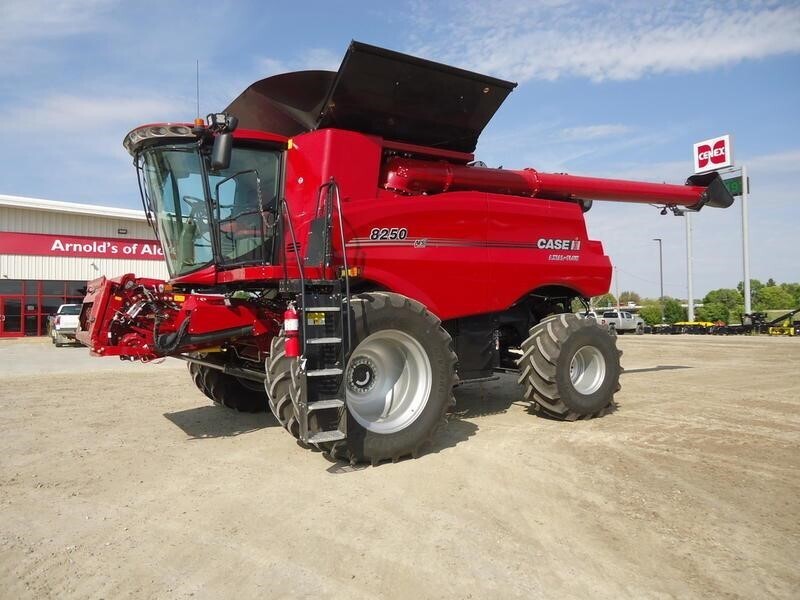 Arnold's of Alden Alden, MN Machinery Pete