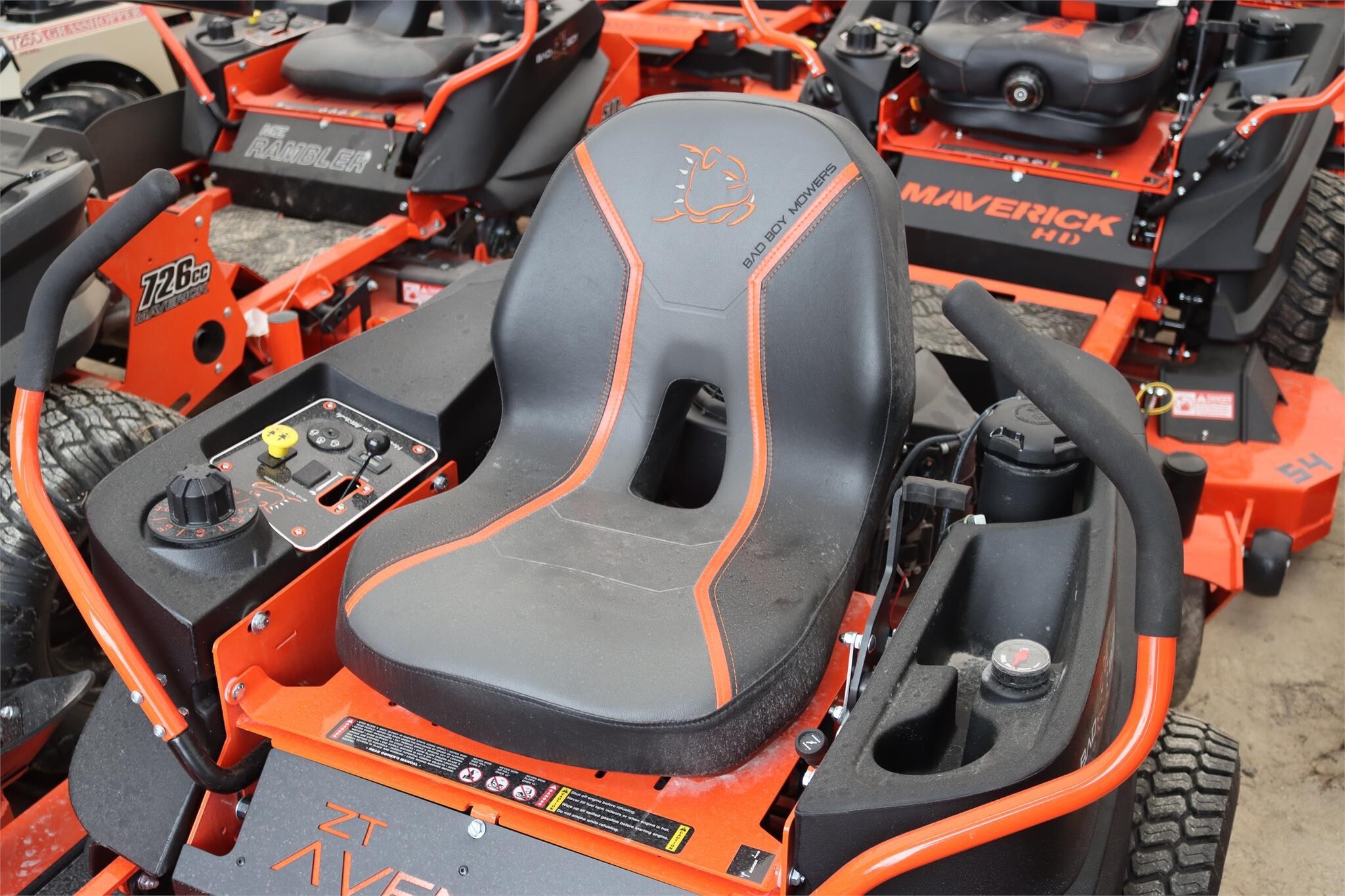 2023 Bad Boy ZT AVENGER 6000 Lawn Mower Call Machinery Pete