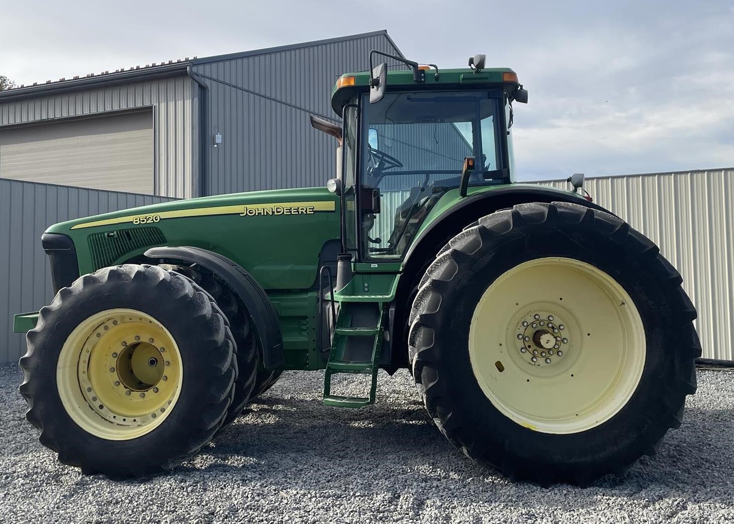 2002 John Deere 8520 Tractor 95,000 Machinery Pete