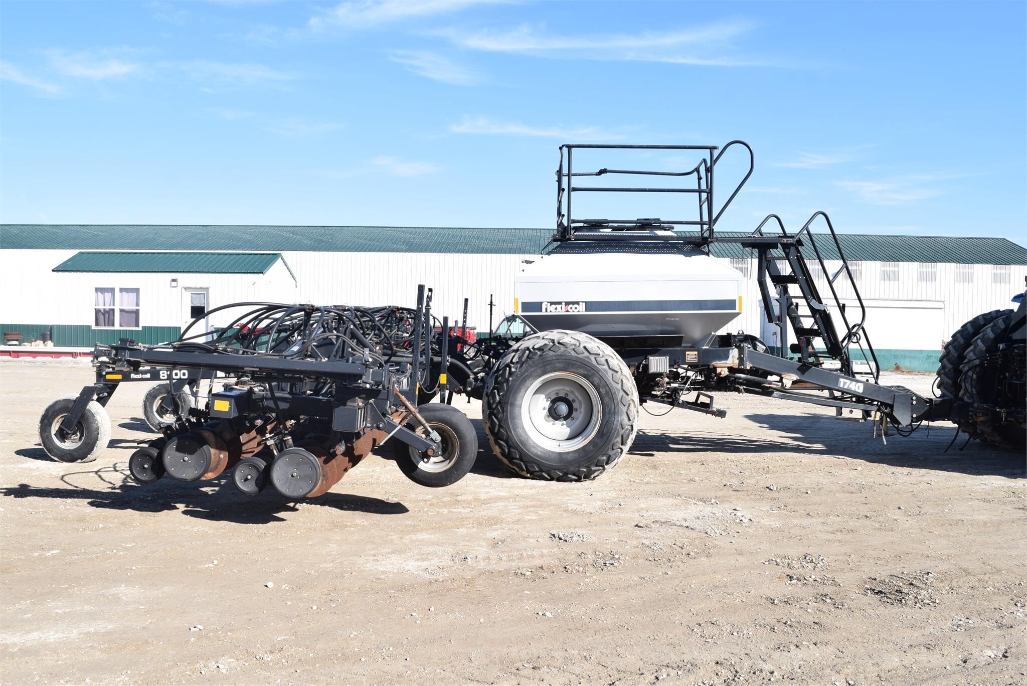 FlexiCoil 8100 Air Seeder 19,000 Machinery Pete