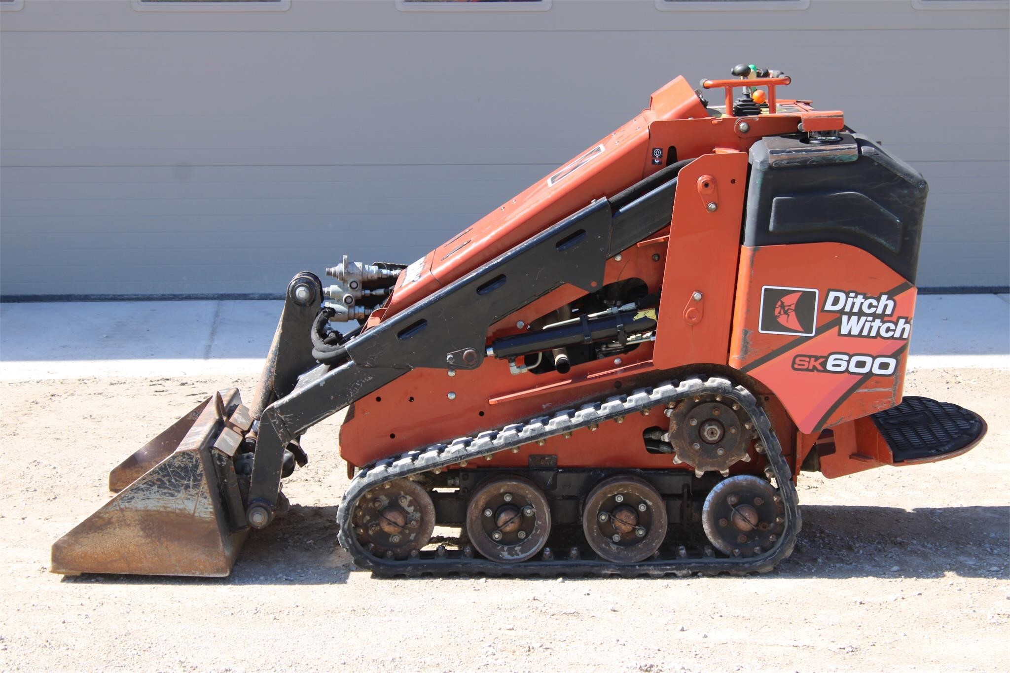 2017 Ditch Witch SK600 Skid Steer - $20,500 | Machinery Pete