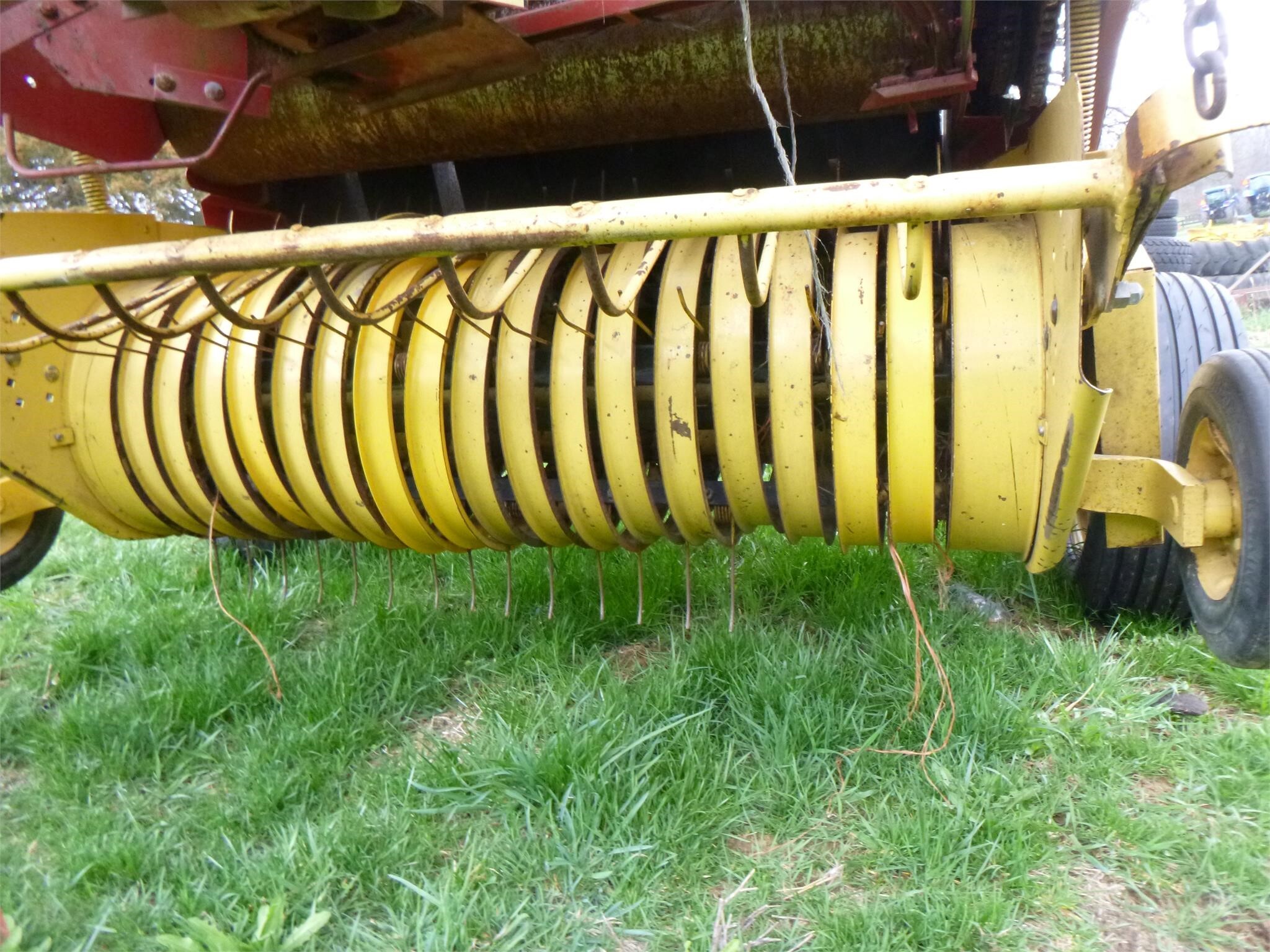 1994 New Holland 630 Round Baler 3,750 Machinery Pete