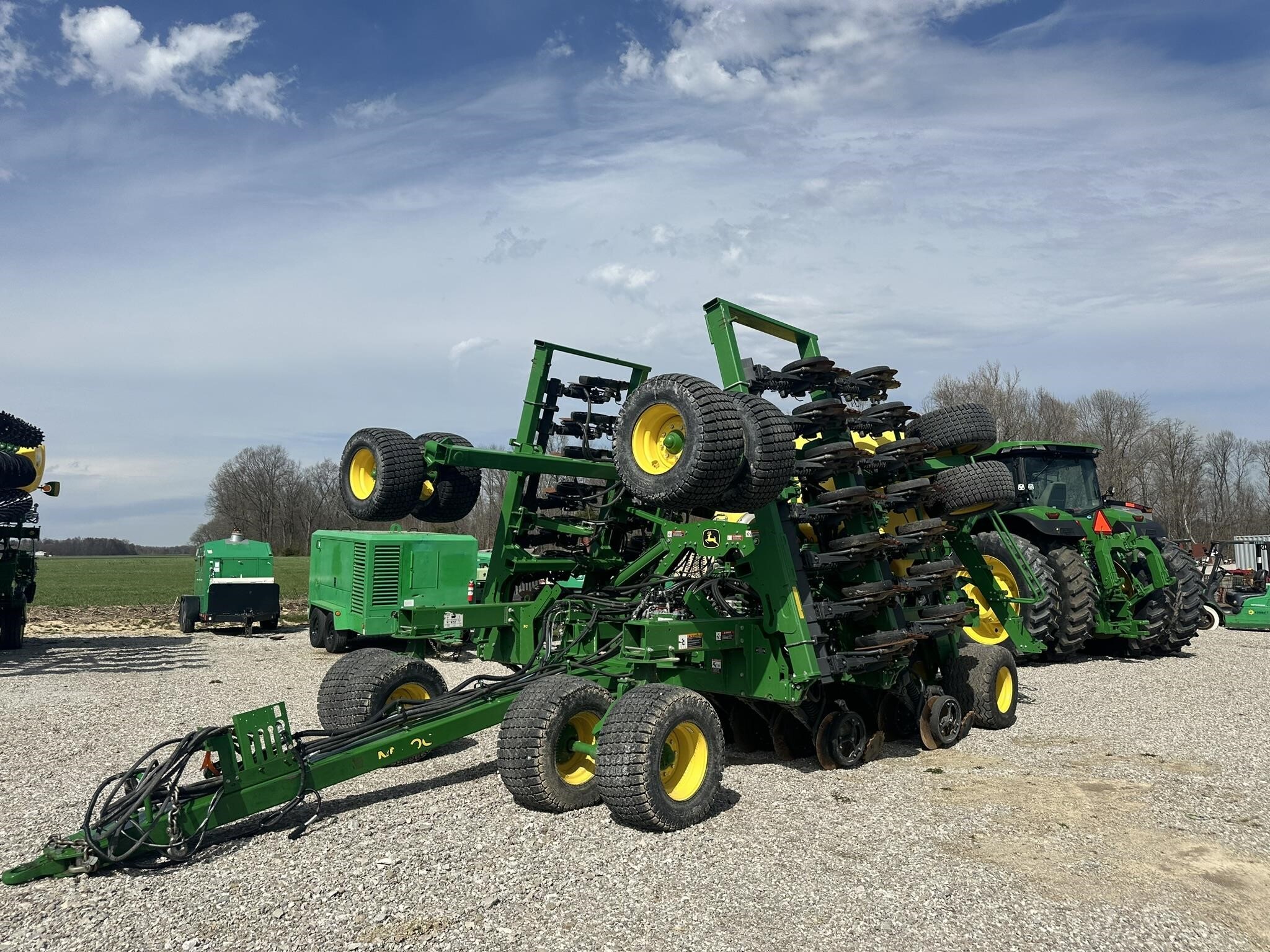 2022 John Deere N530C Air Seeder 179,500 Machinery Pete