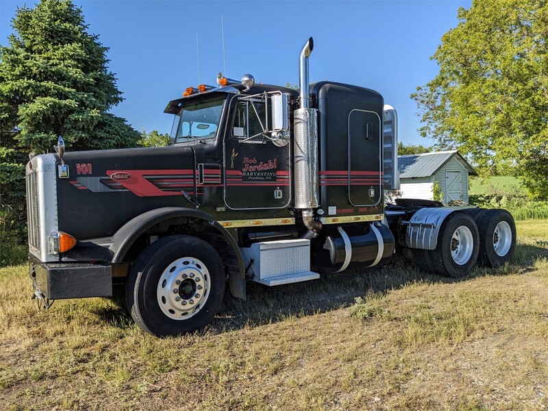 Moore Auctions LLC Edinburg Edinburg, ND Machinery Pete
