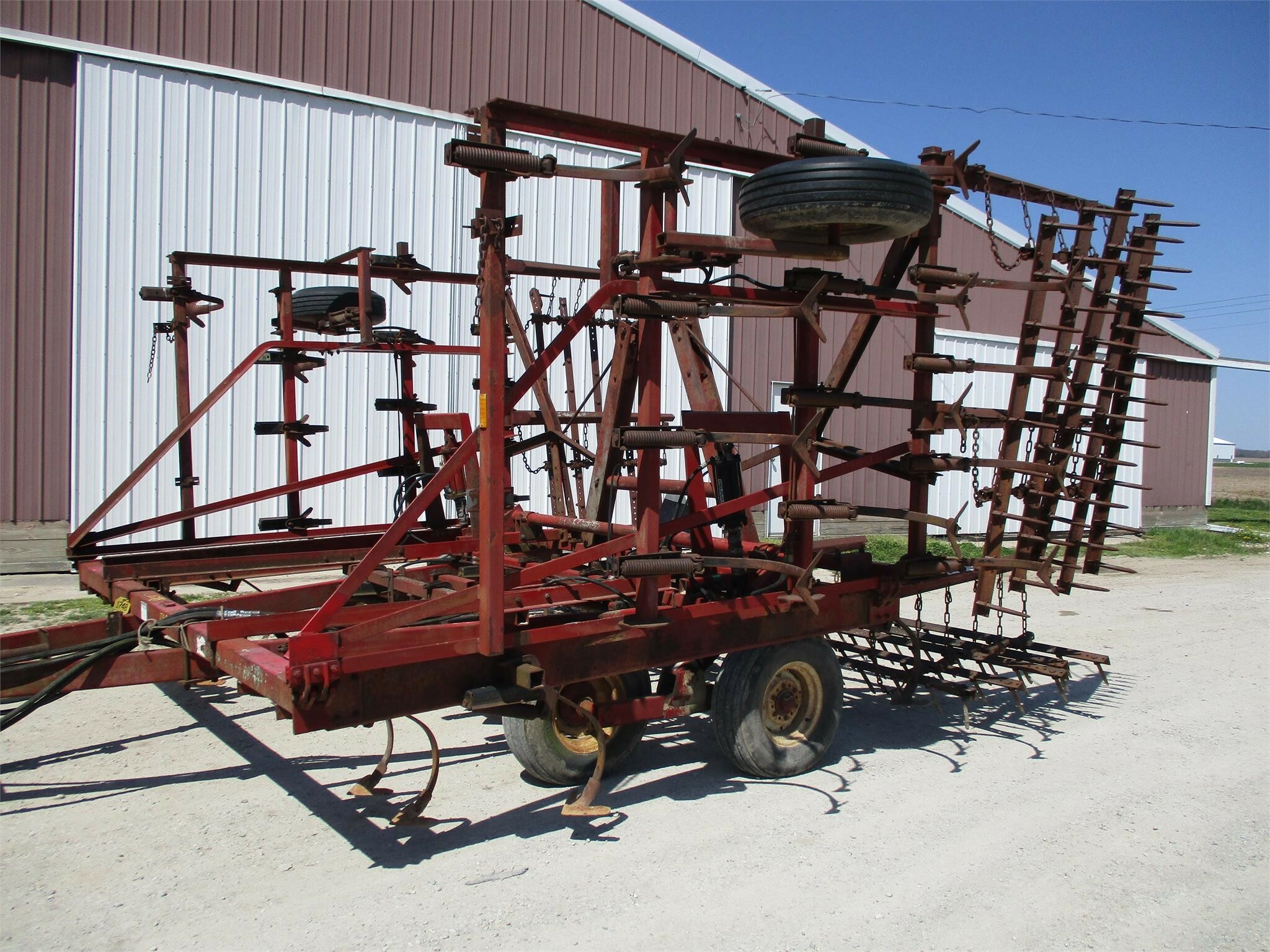 International Harvester 4500 Field Cultivator 3,950 Machinery Pete