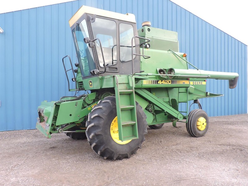 1984 John Deere 4420 Combine Marshall, Wisconsin Machinery Pete
