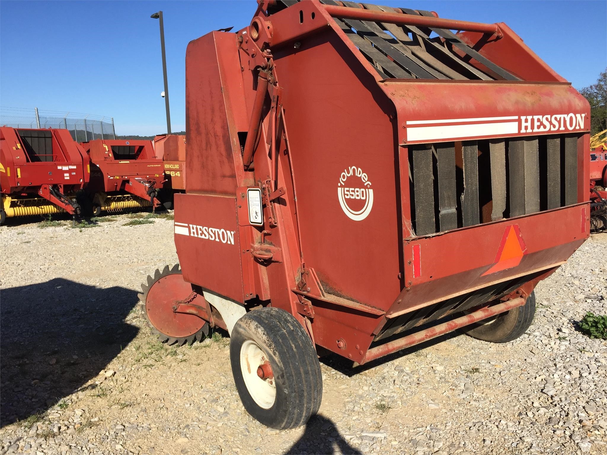 1980 Hesston 5580 Round Baler 1,000 Machinery Pete