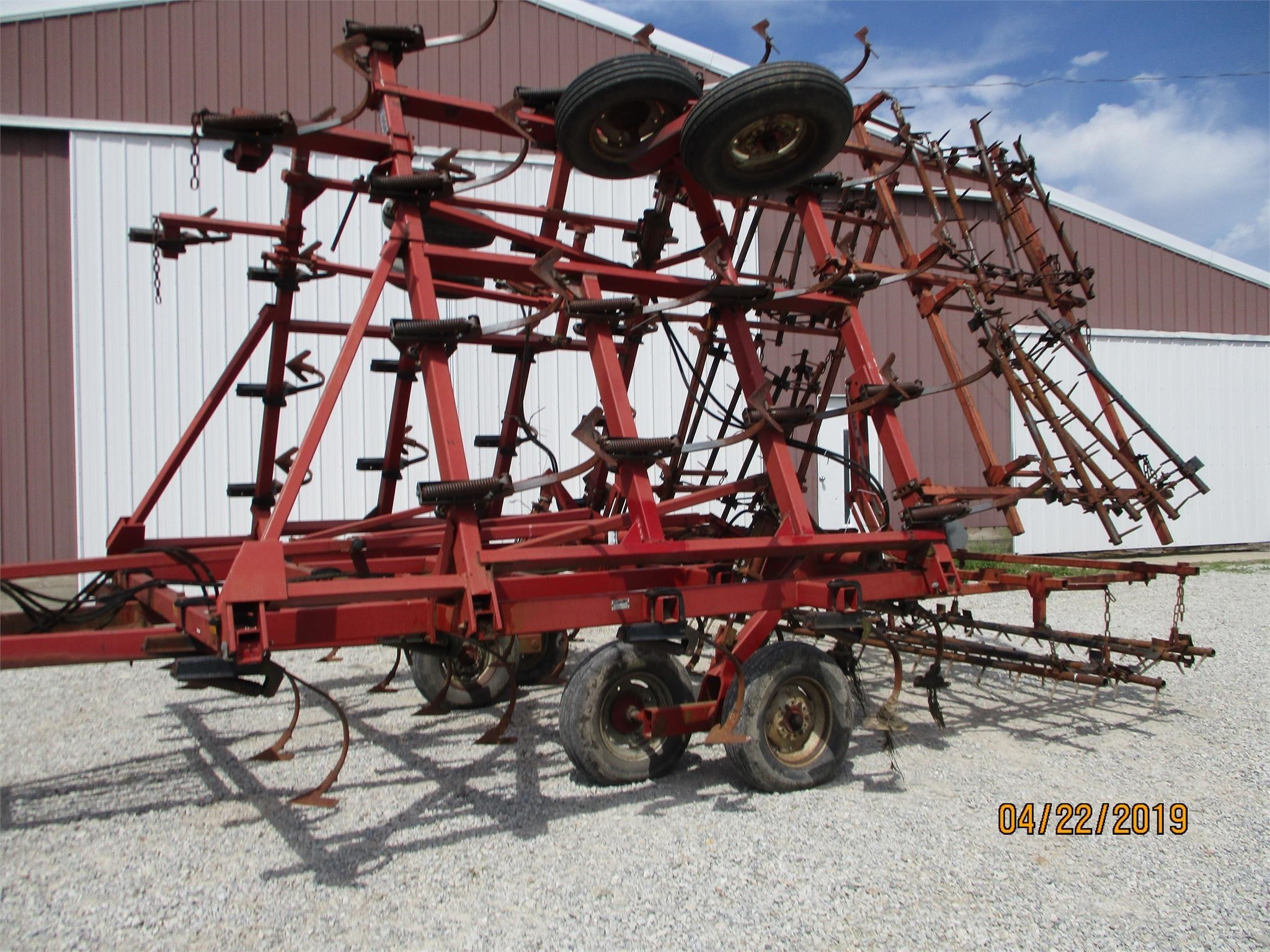 Case IH 4800 Field Cultivator 6,250 Machinery Pete