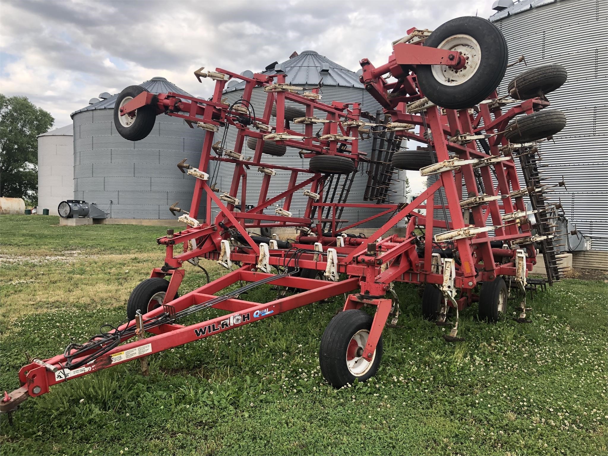 WilRich Quad 5 Field Cultivator 17,000 Machinery Pete