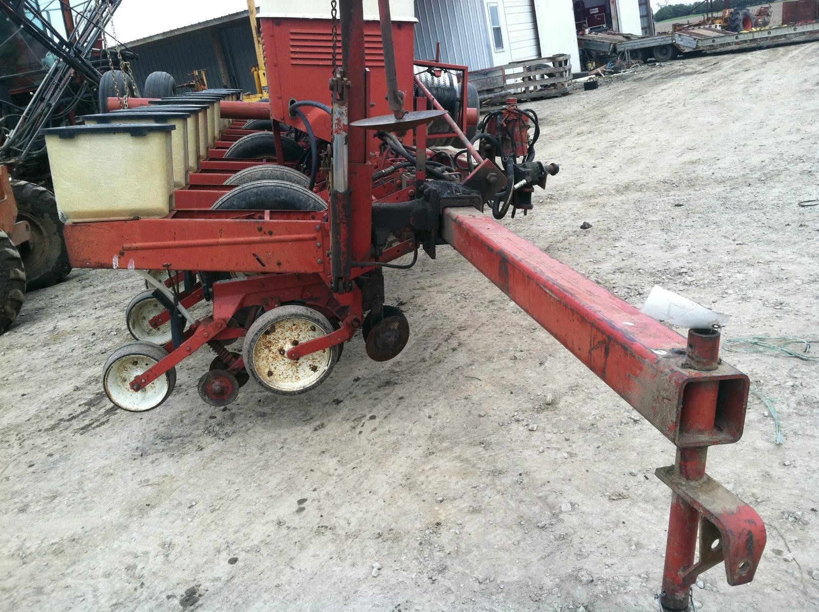 International Harvester 800 Cyclo Air Planter 3,200 Machinery Pete