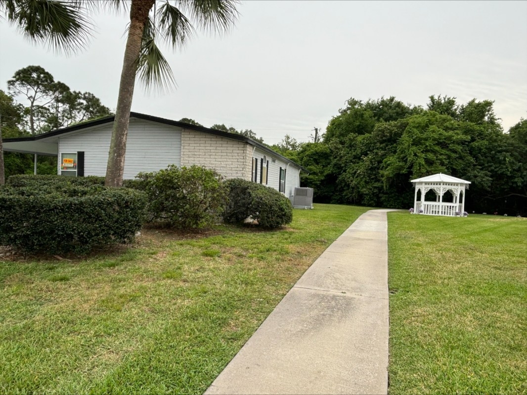 Home Sales BUT Buttonwood Bay 211 WhipPoorWill Drive , Sebring