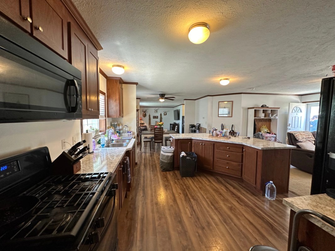 Home Sales MEA Meadowlands 29850 Meadow Lane , Gibraltar, Michigan