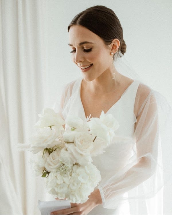 How to Save for a Wedding Planning & Budgeting Tips Minted