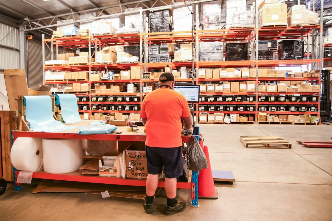 Shipping and Order Fulfilment for A Guide Neto