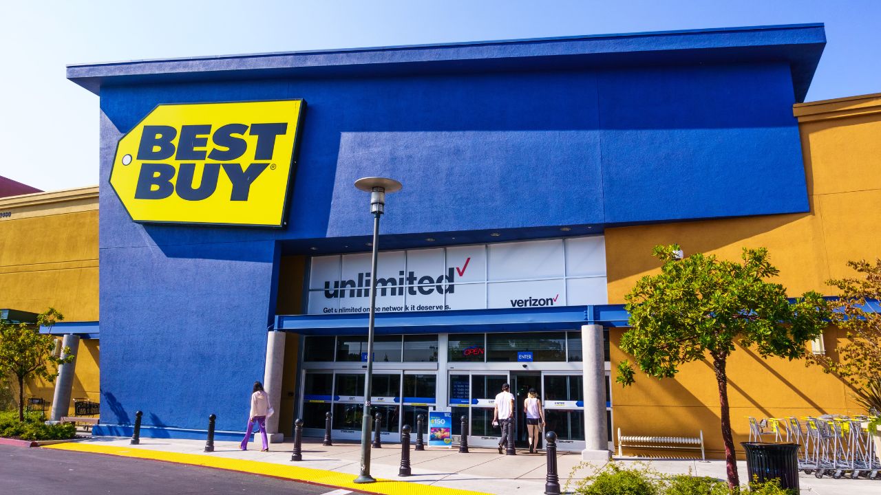 Best Buy and Bell partner up to rebrand, revamp The Source stores