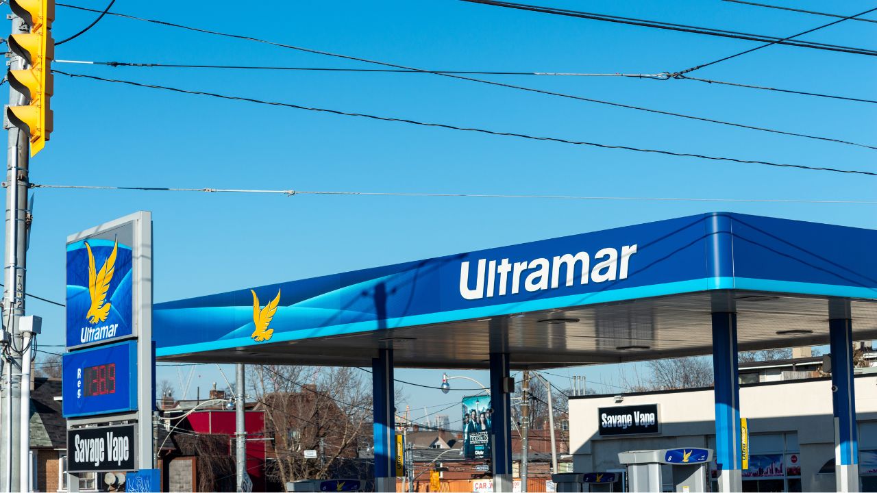 Parkland puts 157 convenience store and fuel station locations up for