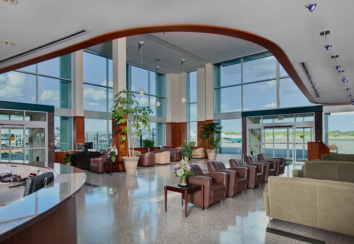 Is it safer to fly by private jet than with an airline? Private Jet Charter