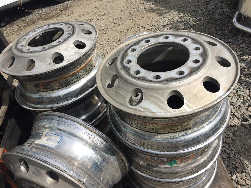 2016 Freightliner Cascadia Wheel Payless Truck Parts