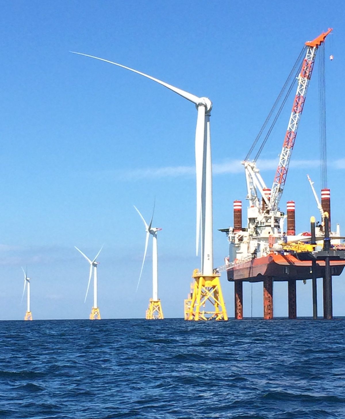 Deepwater nearing completion on first U.S. offshore wind project