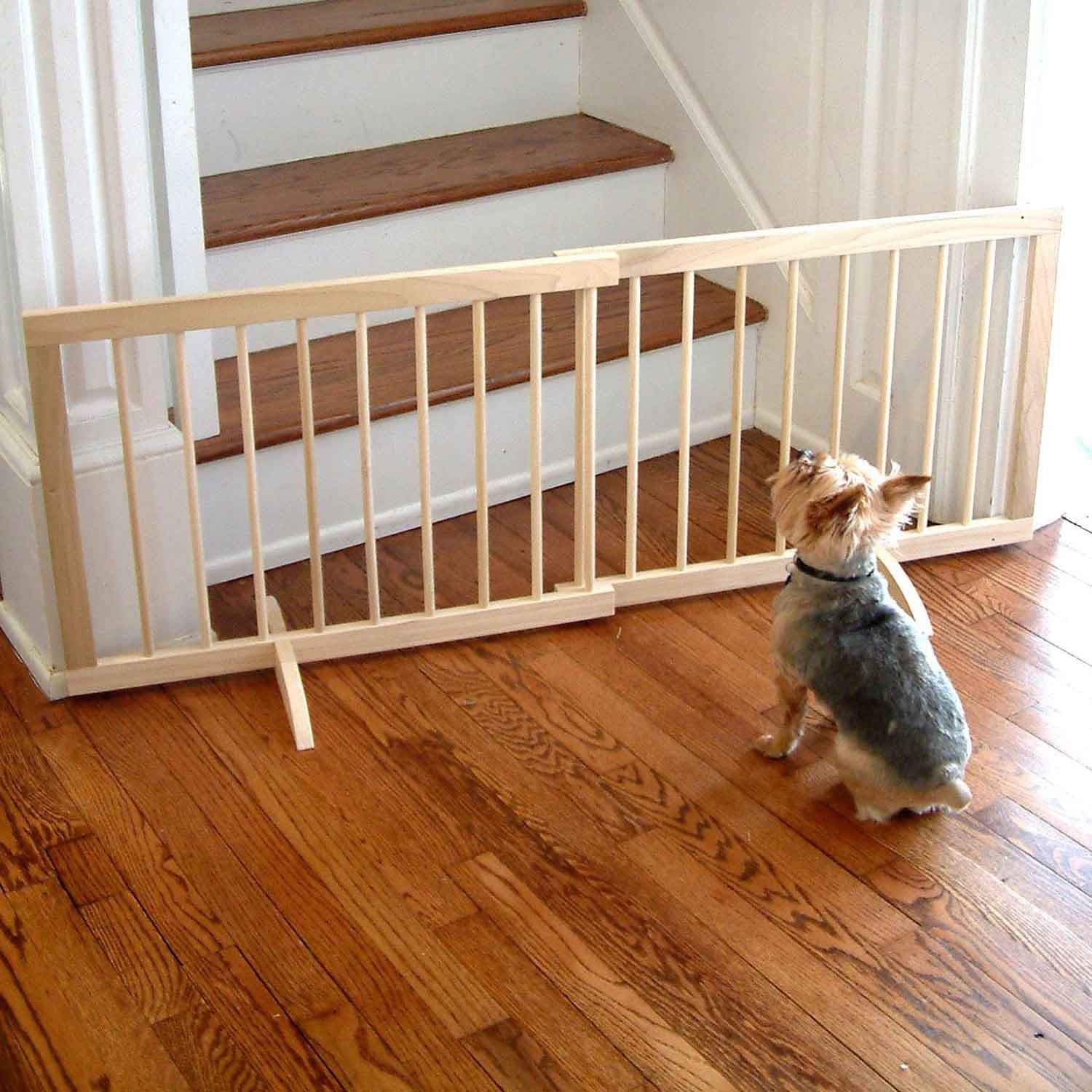 Cardinal Gates Adjustable Wood Pet Gate & Rubber Feet