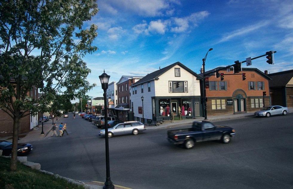 10 Things To Do If You're Stuck In Orono, Maine For The Summer