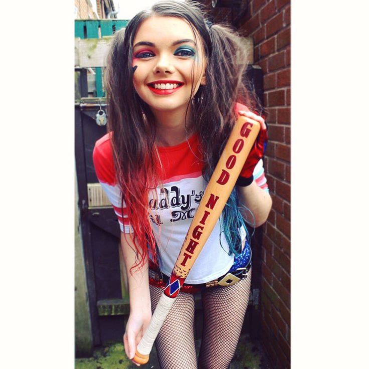 15 Halloween Costumes You WILL See College Girls Wearing At Your Party