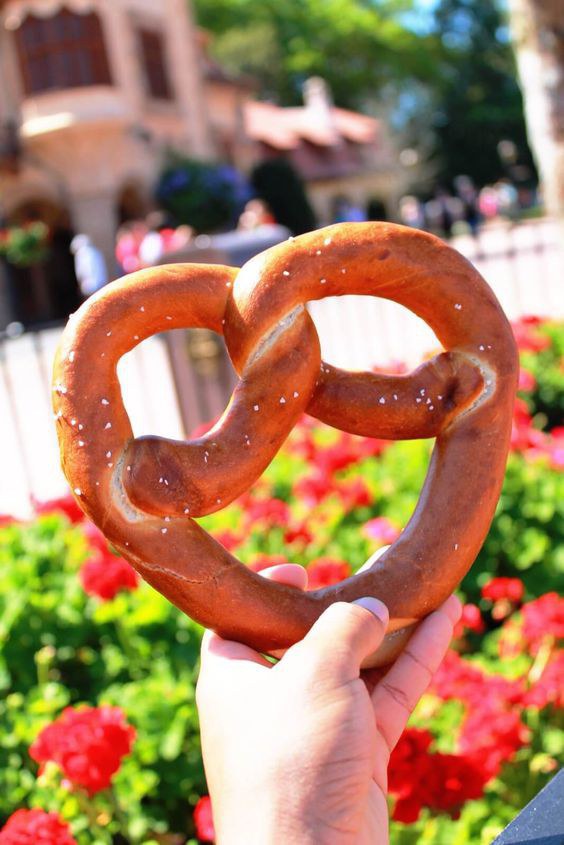 27 Foods You Must Try At Walt Disney World
