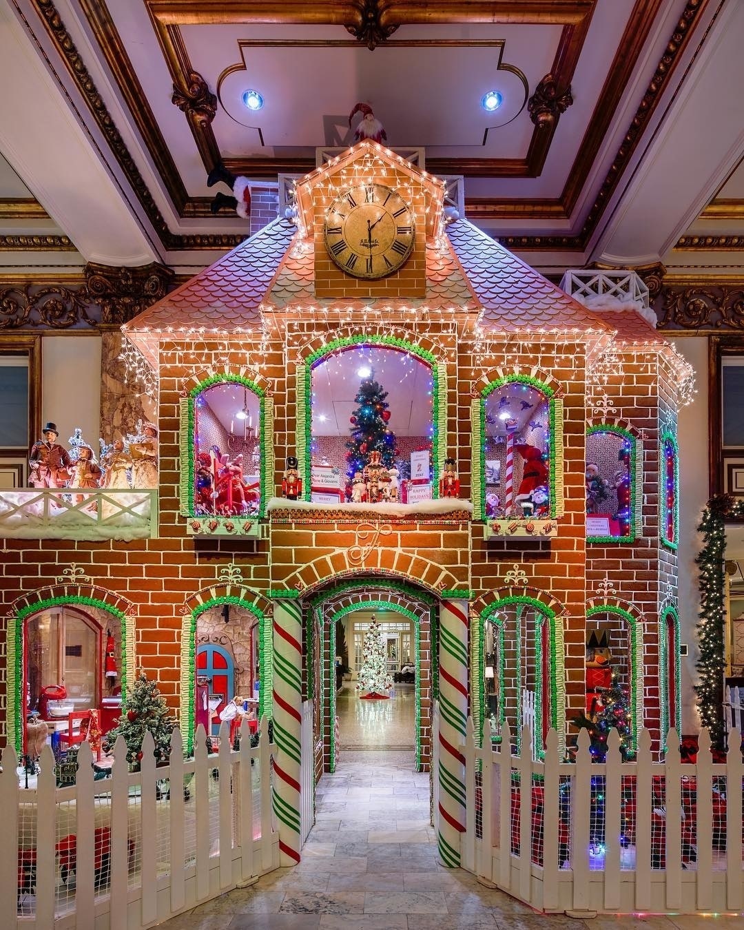 San Francisco’s Most Spectacular Gingerbread Houses LaptrinhX / News
