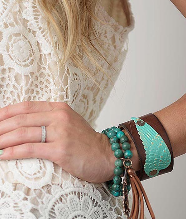 How to Wear Turquoise Jewelry One Country