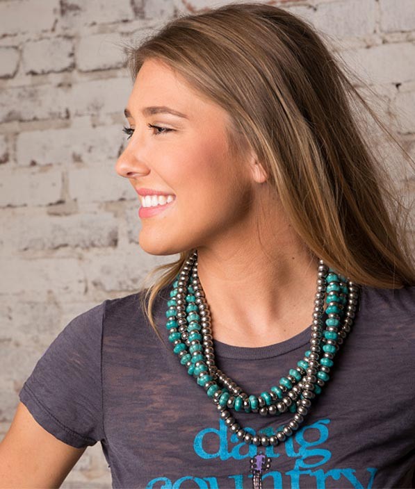 How to Wear Turquoise Jewelry One Country