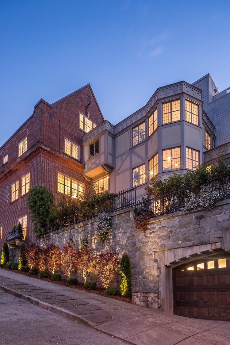 Inside 2600 Jackson Street, The First House in SF to Have Electricity
