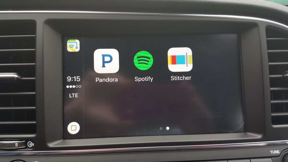Apple CarPlay Review With The Hyundai Elantra