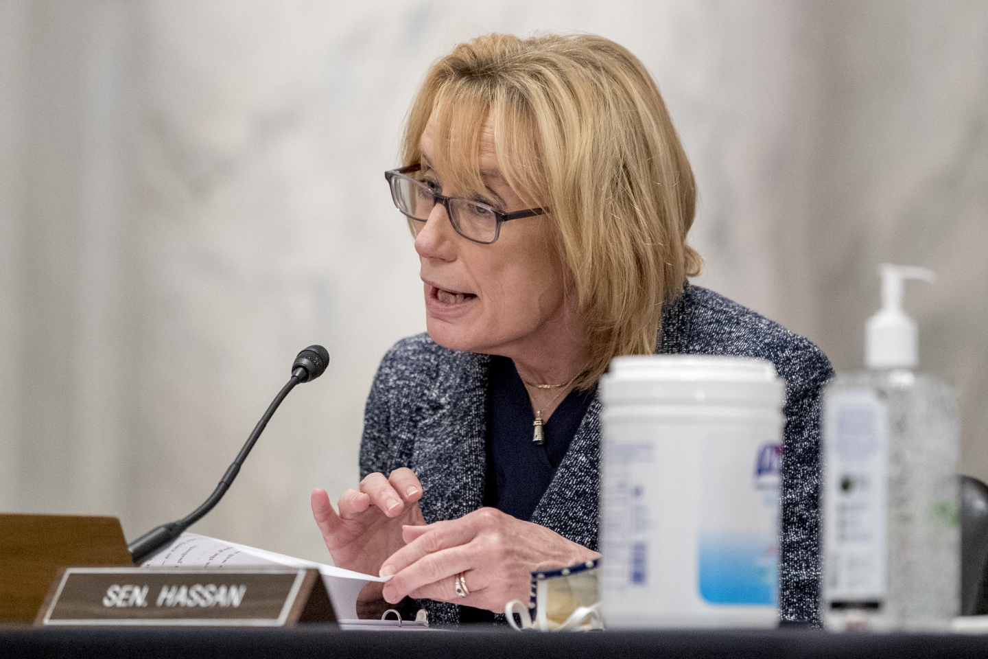 Sen. Maggie Hassan Courageously Addresses Online Sales Tax
