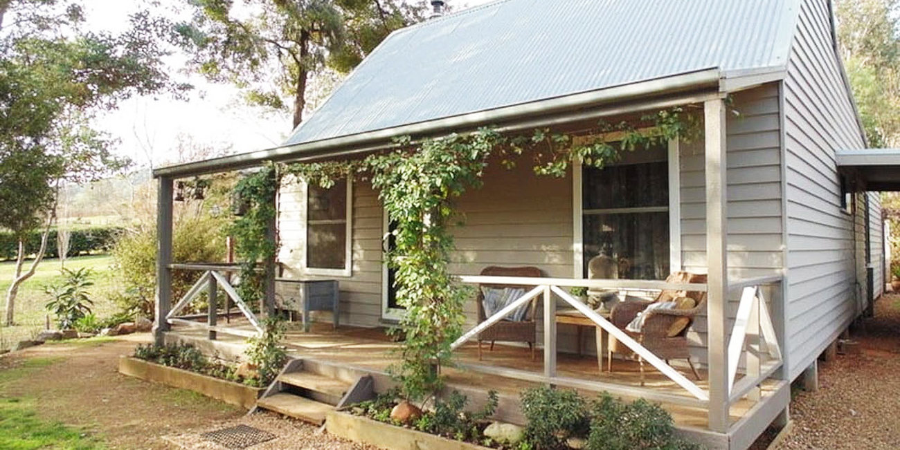 Alfred's Bush Retreat Cottage for Rent in Wandiligong, High Country