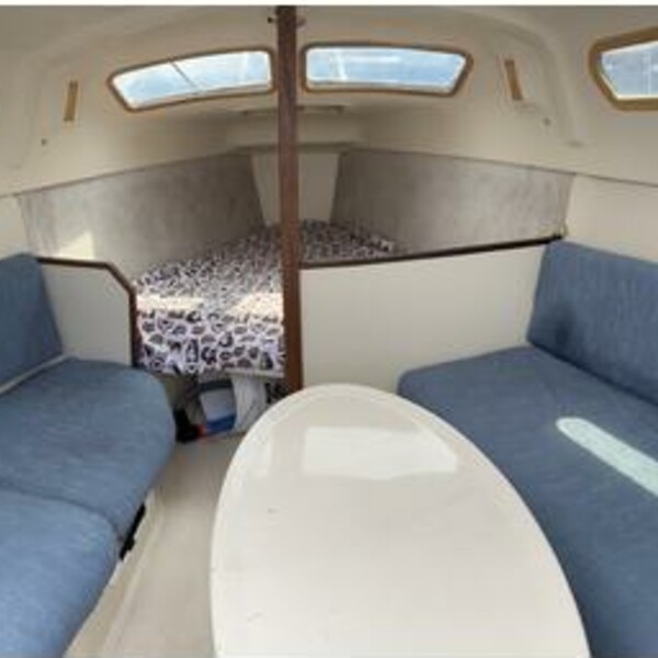 2004 Hunter 240 — For Sale — Sailboat Guide