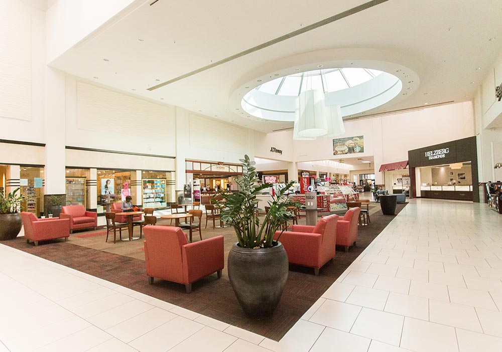 About Broadway Square® A Shopping Center in Tyler, TX A Simon Property