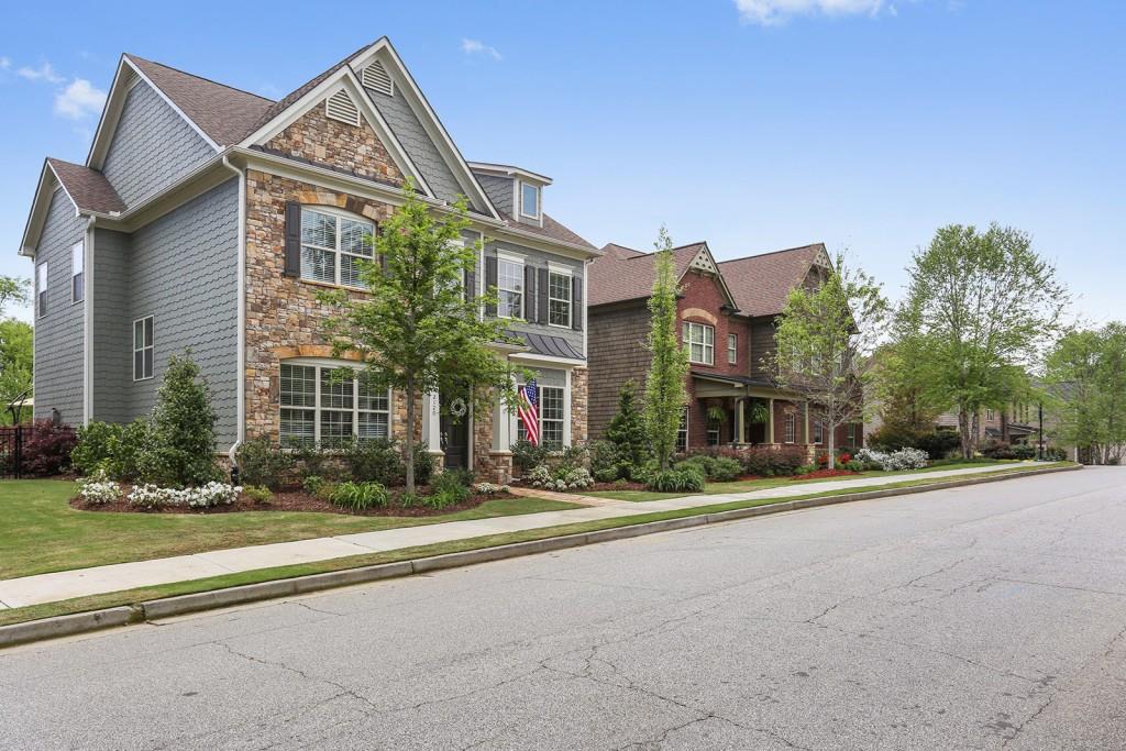 Central Garden Homes for Sale in Smyrna, GA