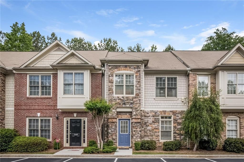 Harris Commons Townhomes for Sale in Roswell, GA