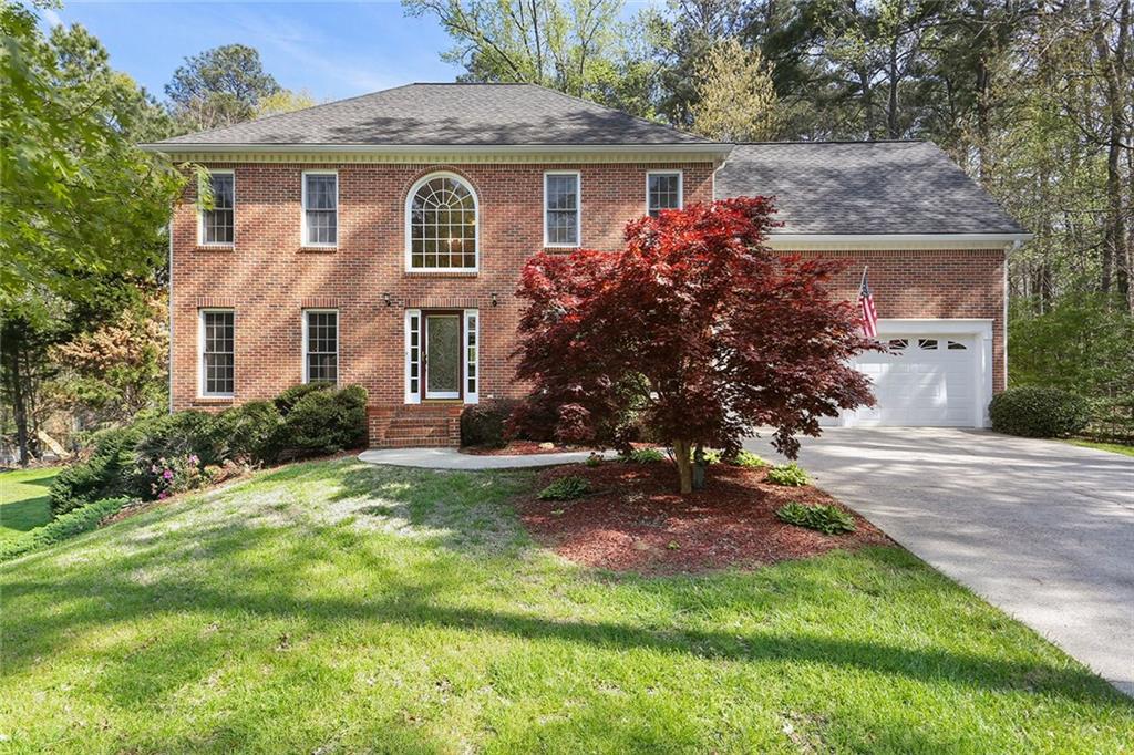 Hunters Oaks Homes for Sale in Alpharetta, GA