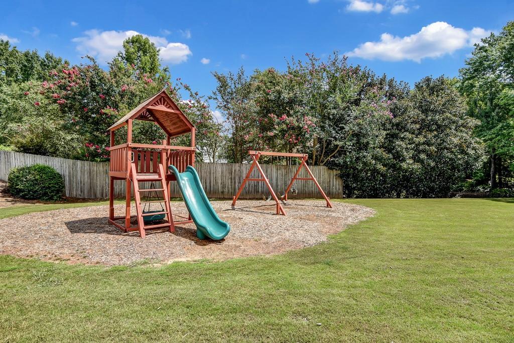 Hunters Trace Homes for Sale in Marietta, GA (East Cobb)