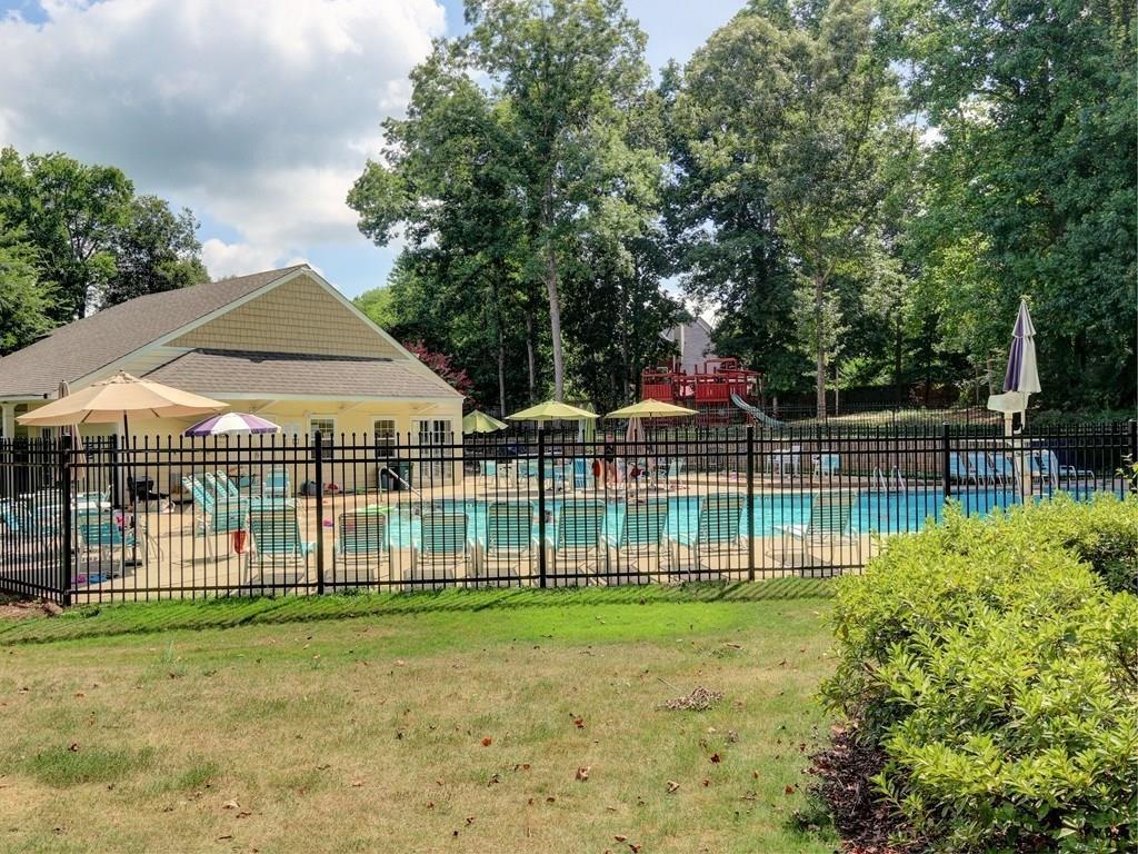 Johnson's Landing Homes for Sale in Marietta, GA (East Cobb)