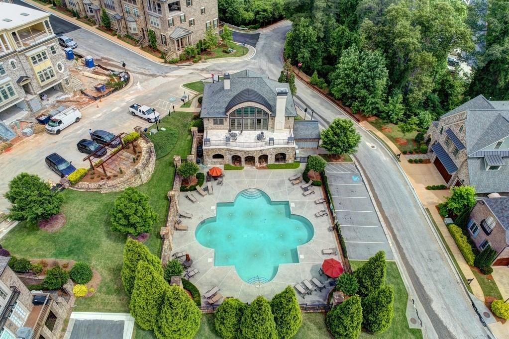 Paces View Townhomes for Sale in Vinings Paces Lookout Dr SE