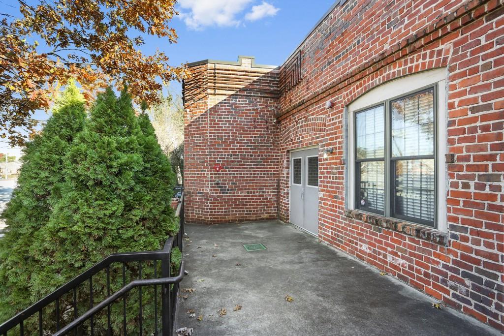 Storage Depot Lofts for Sale in Atlanta 644 Wells St SW