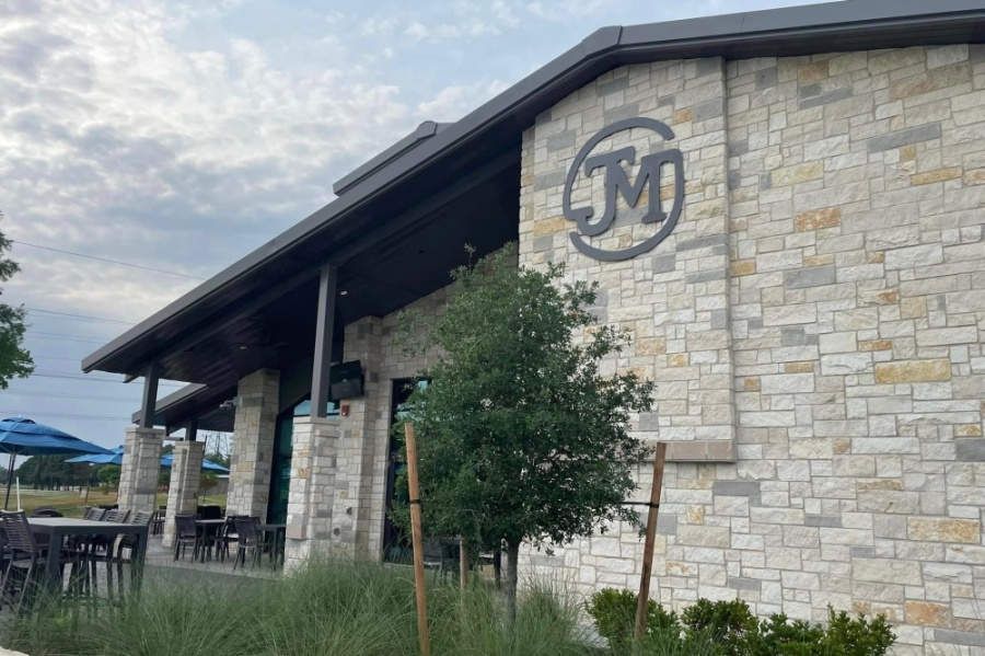 Jersey Meadow Golf Club Unveils New Clubhouse in Jersey Village