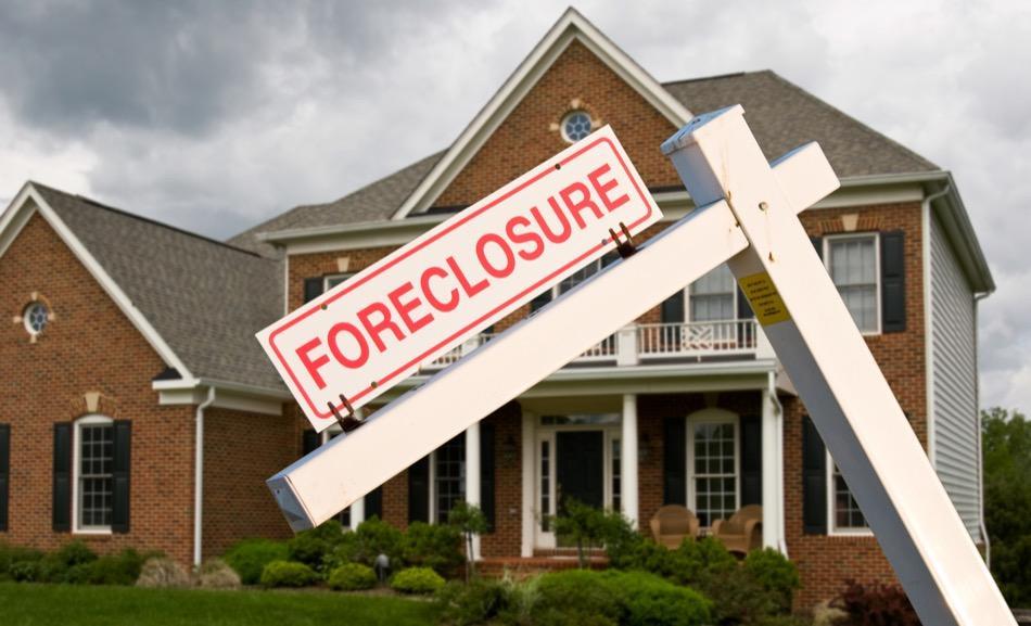 Going Through the Foreclosure Process
