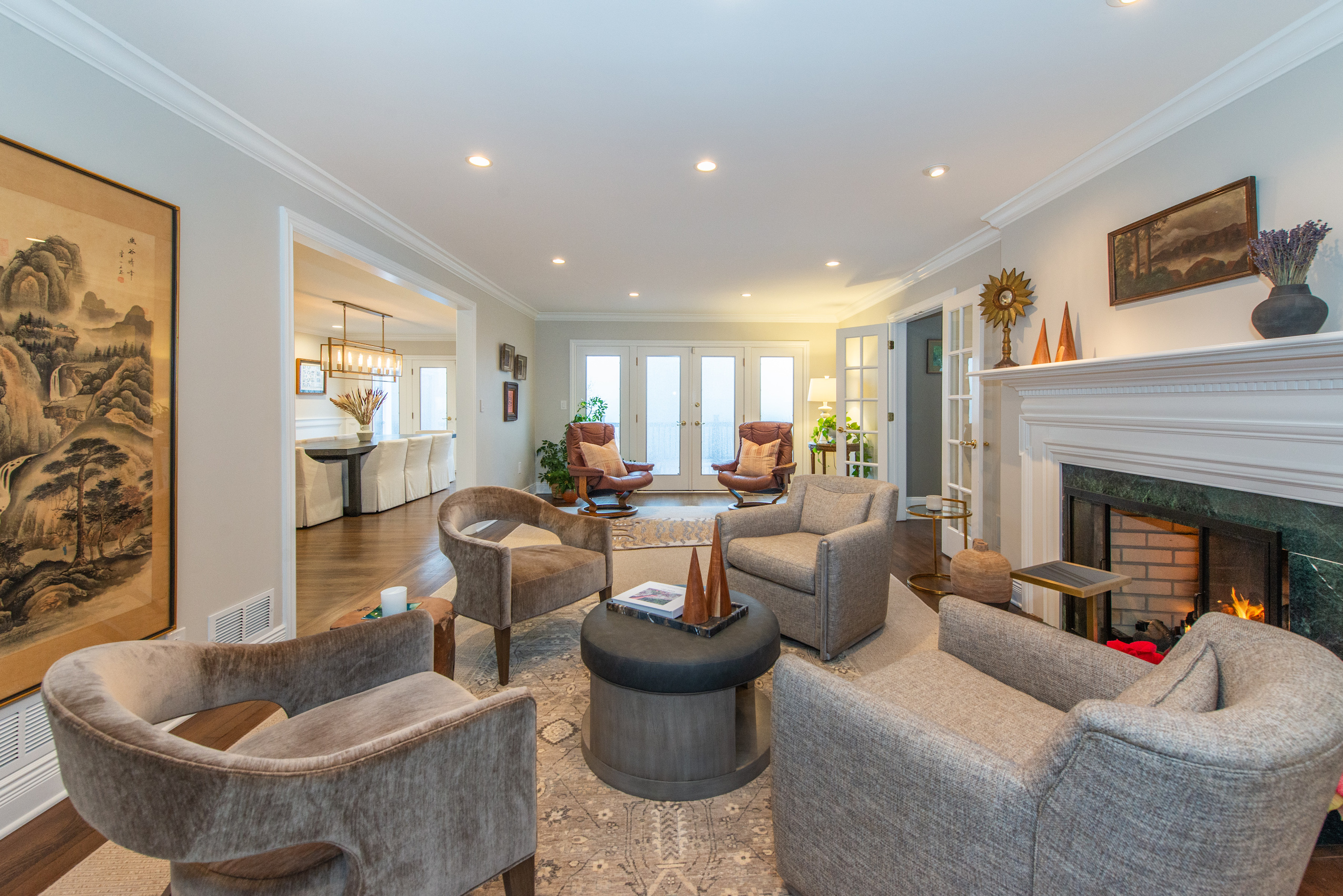 How to Arrange Your Living Room